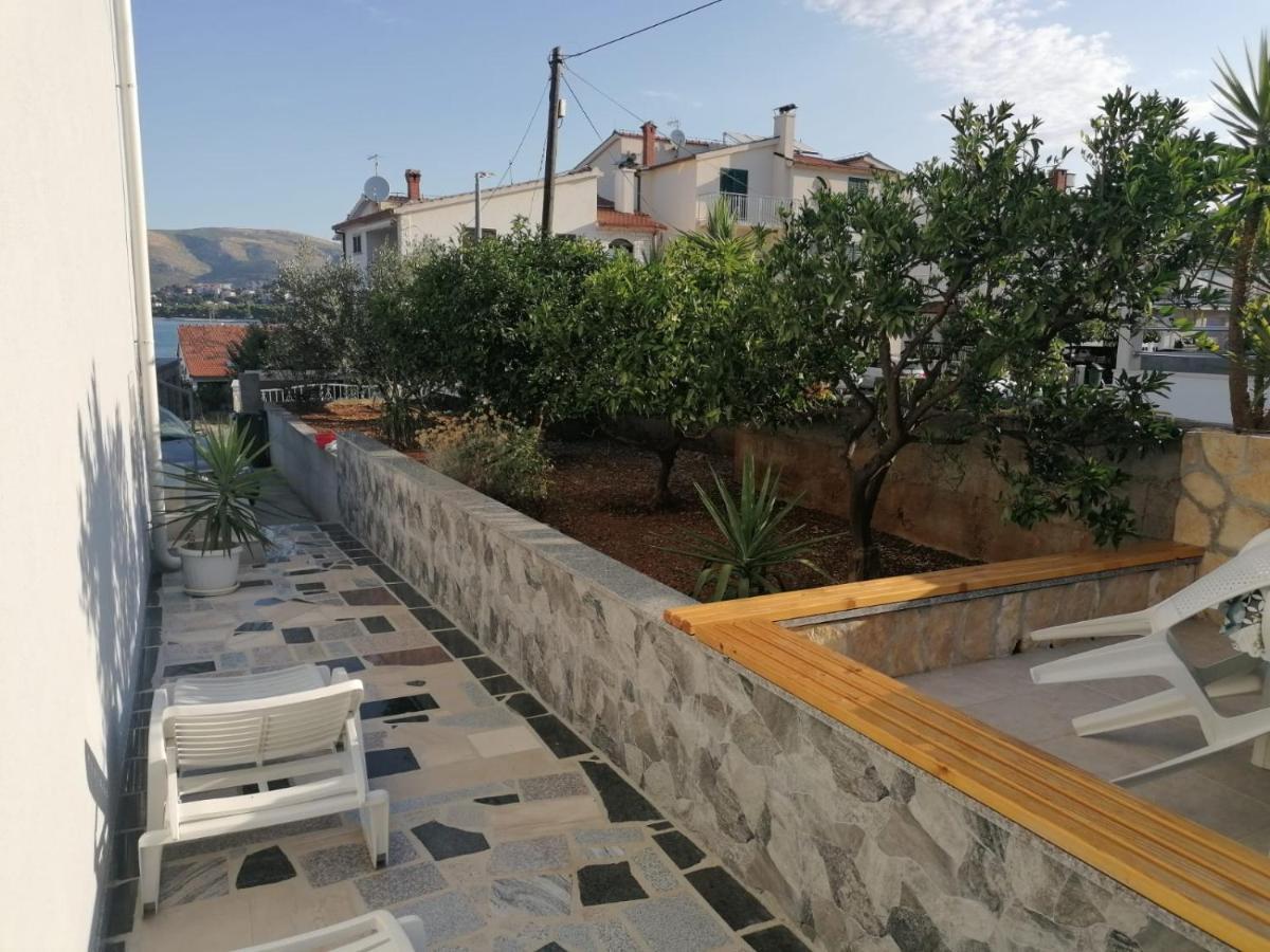 Apartment Slavica Trogir Exterior foto